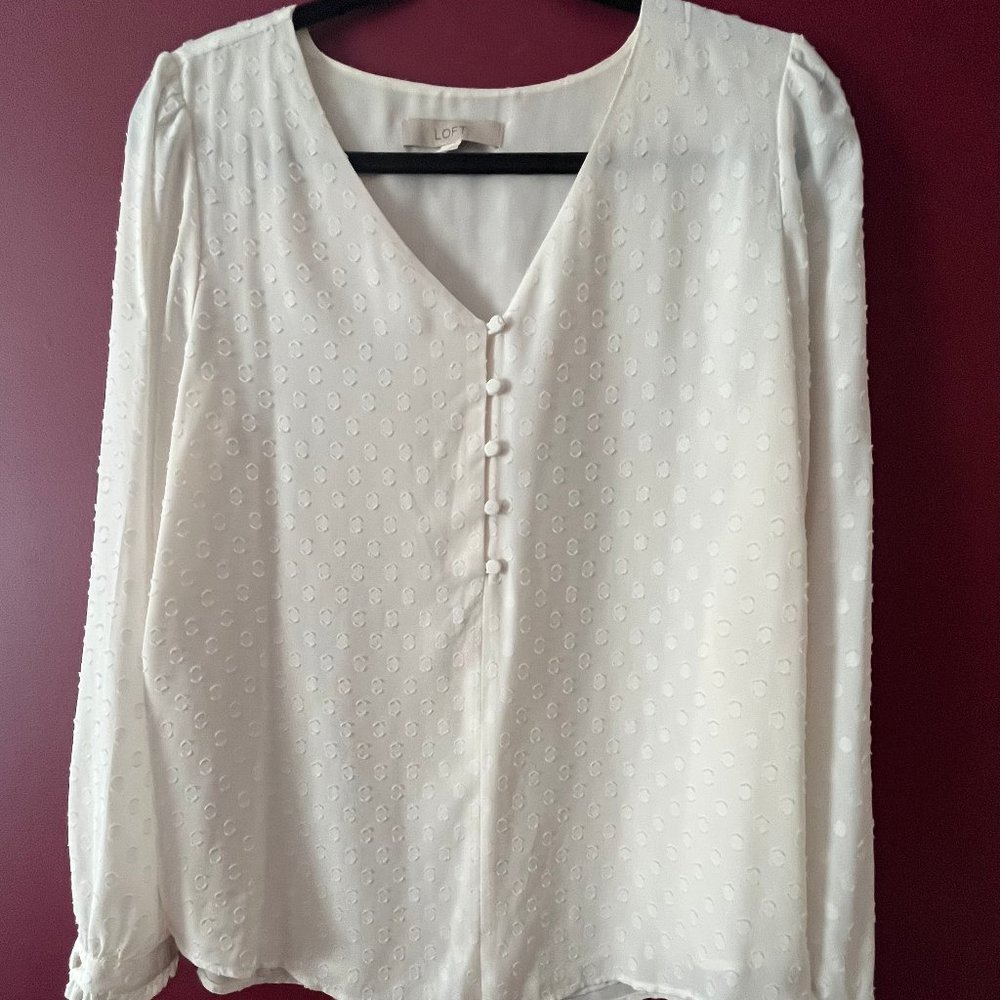 Loft: Long sleeve, blouse in winter white. Size M.